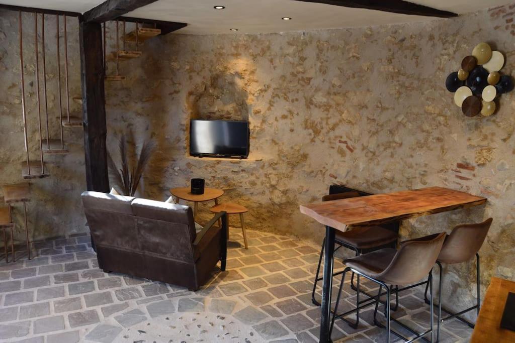Tour Medievale Fortifiee Entierement Restaure Saint-Sever  Екстер'єр фото